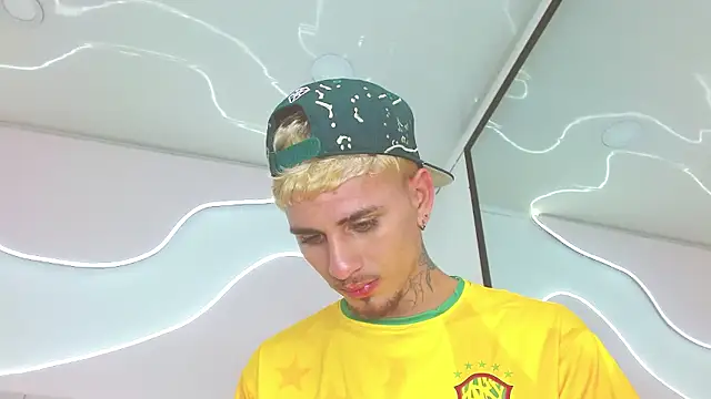 DanntheStiff Show in webcam