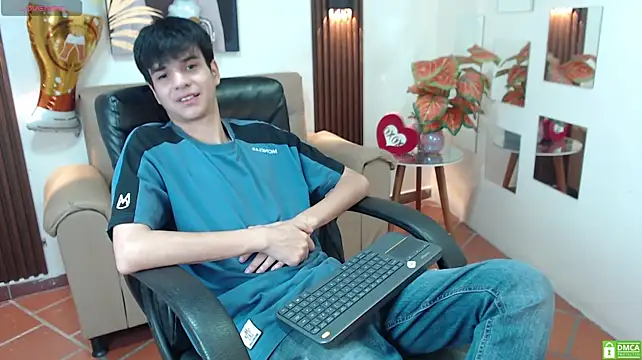 Pertunjukan Kamera Web maxim_rod