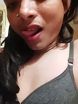SweetTsAngel Webcam-Show