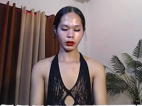 Uncutbigcock_Nica 在線直播表演