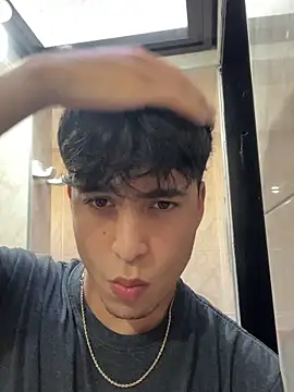 Show modela nico_herrera__ na web-kameri