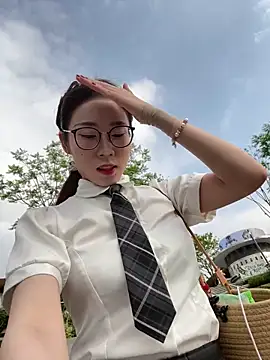 meimeibuguai 在線直播表演