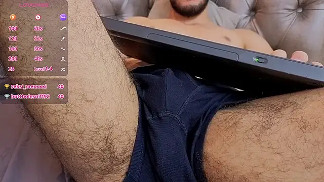 axel_tone Show in webcam