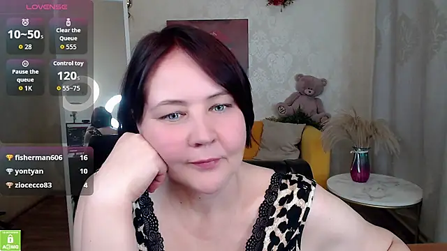 QUEEN02030 Webcam-Show