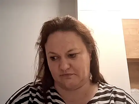 OpheliaMilf – live chatrum