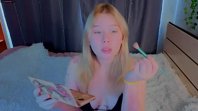 unburnedgirl Chat XXX live