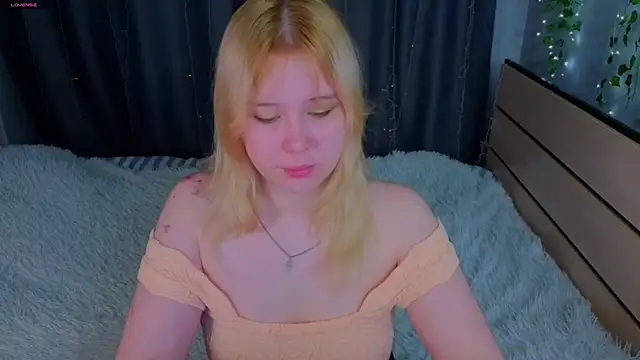 unburnedgirl Adlı Modelin Canlı XXX Sohbeti
