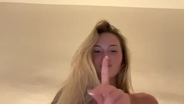 theluvaimee – webcam-show