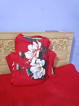 Jerin_Couple61 Show in webcam