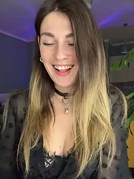 Rita_Tease Adlı Modelin Canlı XXX Sohbeti