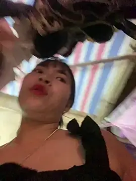 Nul-chal1 Adlı Modelin Canlı XXX Sohbeti
