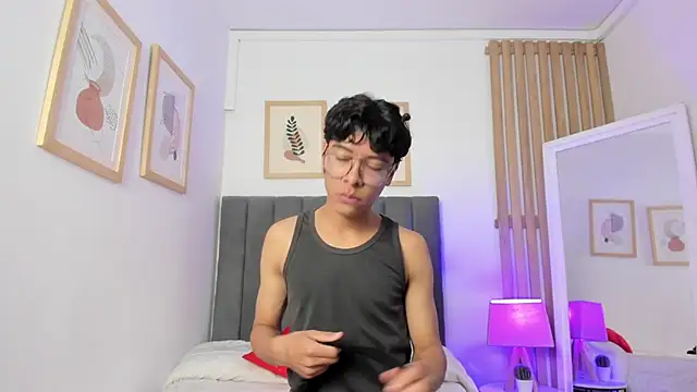 عرض كام Adams__Bobby