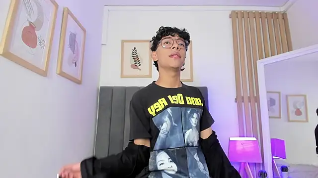 Adams__Bobby Webcam show