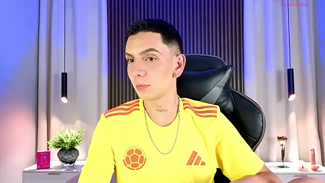 Liam_Fiire's Webcam Show