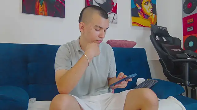 Rowan_Cley Adlı Modelin Web Kamerası Şovu