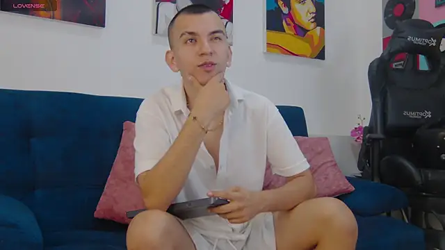 Rowan_Cley Adlı Modelin Web Kamerası Şovu