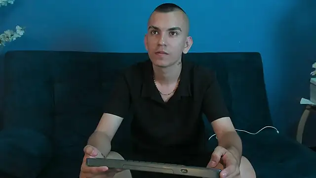 Rowan_Cley Webcamshow