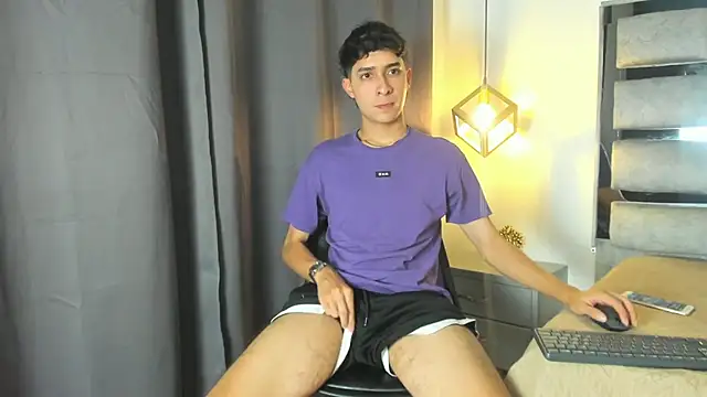 Alantaylorr_ 网络视讯表演