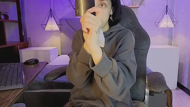 lhiamfitt10's Webcam Show