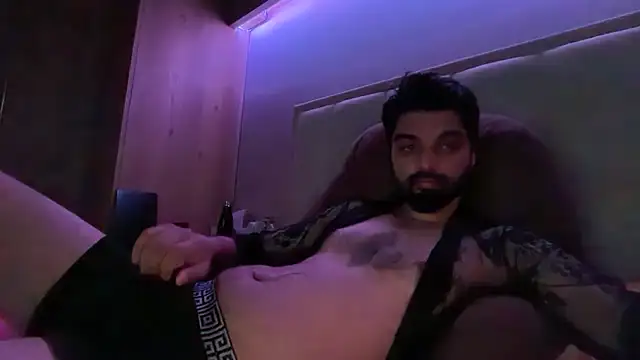 priyxh's Webcam Show