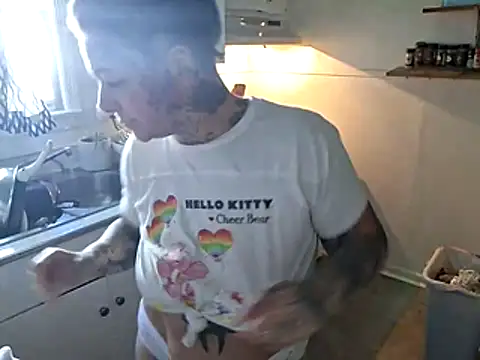 Kitty_bang Show in webcam