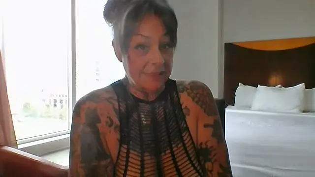 Kitty_bang's Live XXX Chat