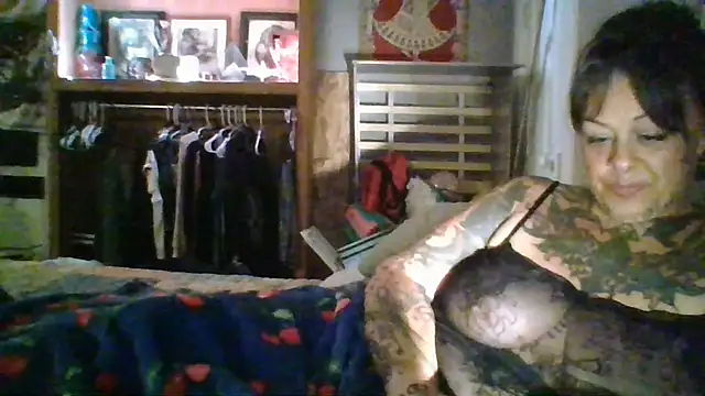 Kitty_bang Chat XXX in diretta