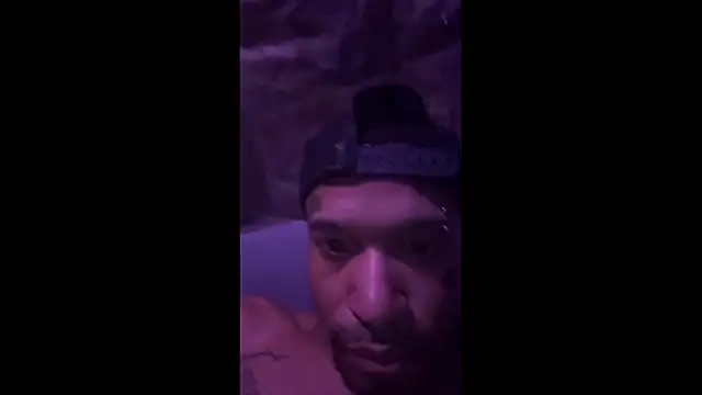 JRNBLU44 webcam show