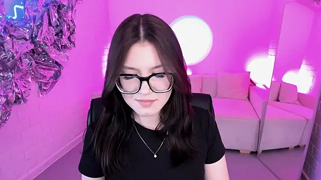 JennyGibson Adlı Modelin Canlı XXX Sohbeti