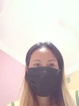 Bristy_BigBoobs 现场聊天室