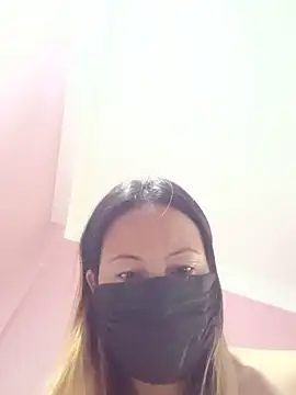 Chat soba uživo modela Bristy_BigBoobs