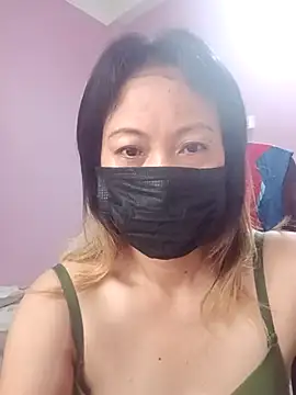 Bristy_BigBoobsのウェブカメラショー