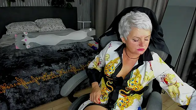 Linda_Zef1r – Kamerová šou