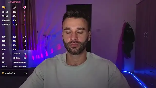 Show modela DaddySlava na web-kameri