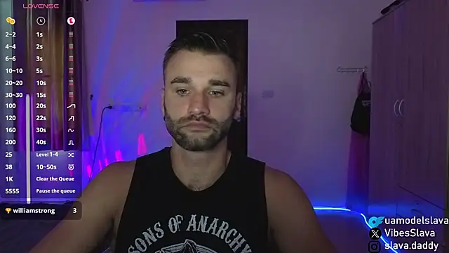 Pertunjukan Kamera Web DaddySlava