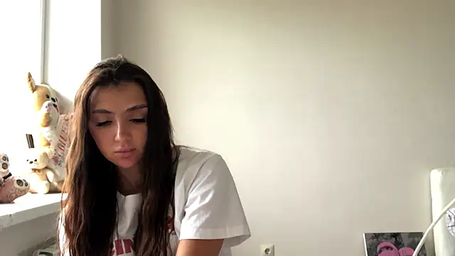 Chat +18 de AlvinaMair ao vivo