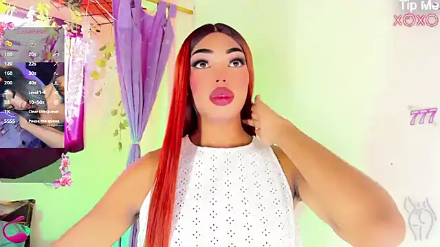 baby_jazmin_'s Webcam Show