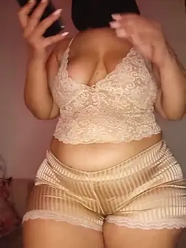 BlackCat_Yassmina Adlı Modelin Web Kamerası Şovu
