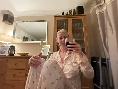 Laylaskyexx's Live XXX Chat