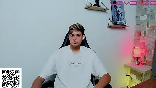 flaquito___ Adlı Modelin Web Kamerası Şovu