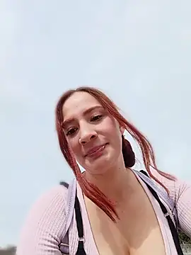 Samyra_Biker12 Show in webcam