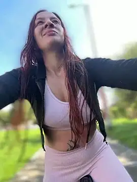 Samyra_Biker12 Adlı Modelin Web Kamerası Şovu