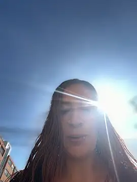 Samyra_Biker12's Webcam Show