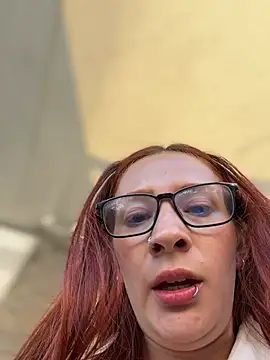 Chat XXX en directo de Samyra_Biker12
