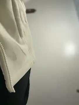 Chat soba uživo modela Samyra_Biker12