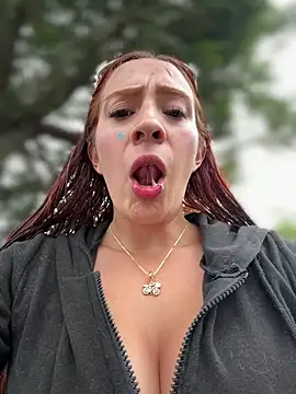 Samyra_Biker12's Webcam Show