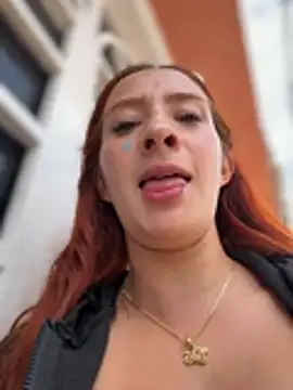 Show modela Samyra_Biker12 na web-kameri
