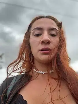 Samyra_Biker12's Webcam Show