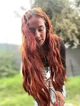 Samyra_Biker12 Show in webcam