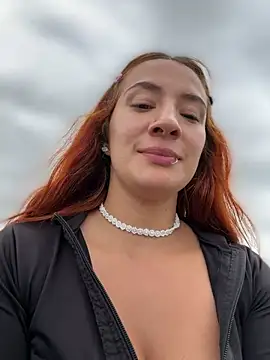 Samyra_Biker12 Show in webcam